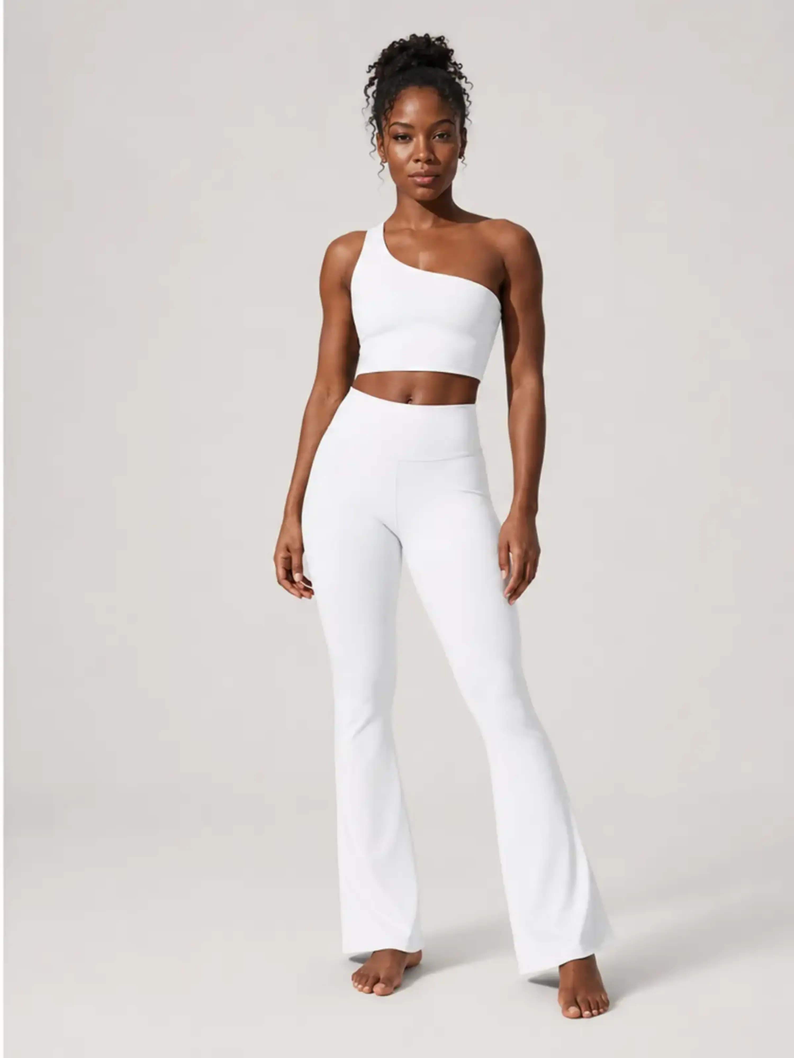 Studio 01 Set in Plane White